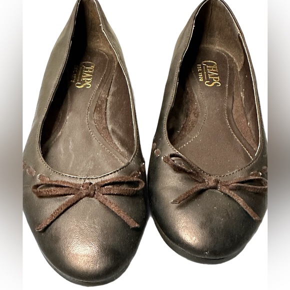 Chaps flats shoes, brown, size 6 B, casual with bows - Picture 4 of 7